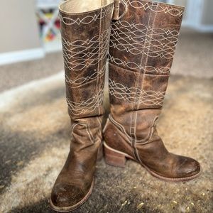 Freebird Oxford- Size 9